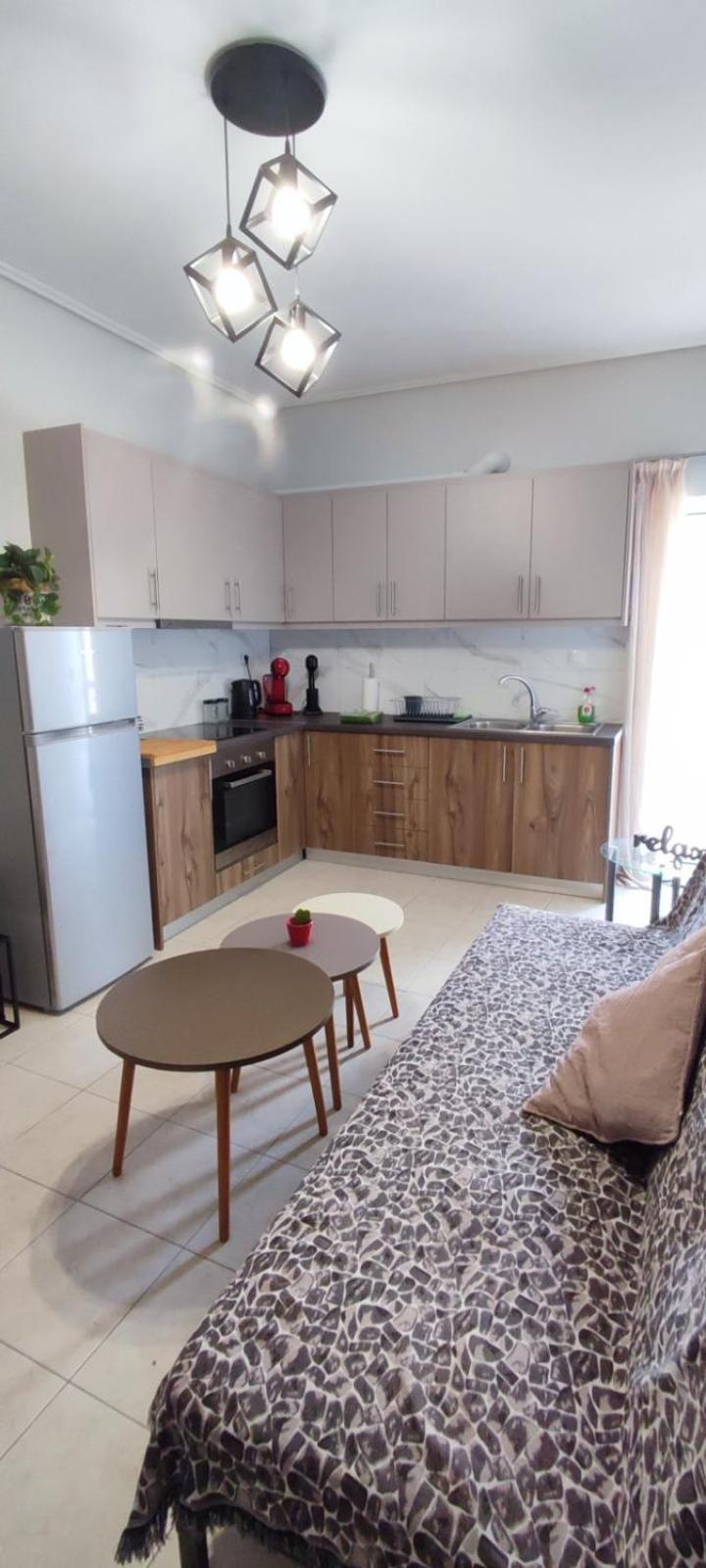 Apartment J & M *